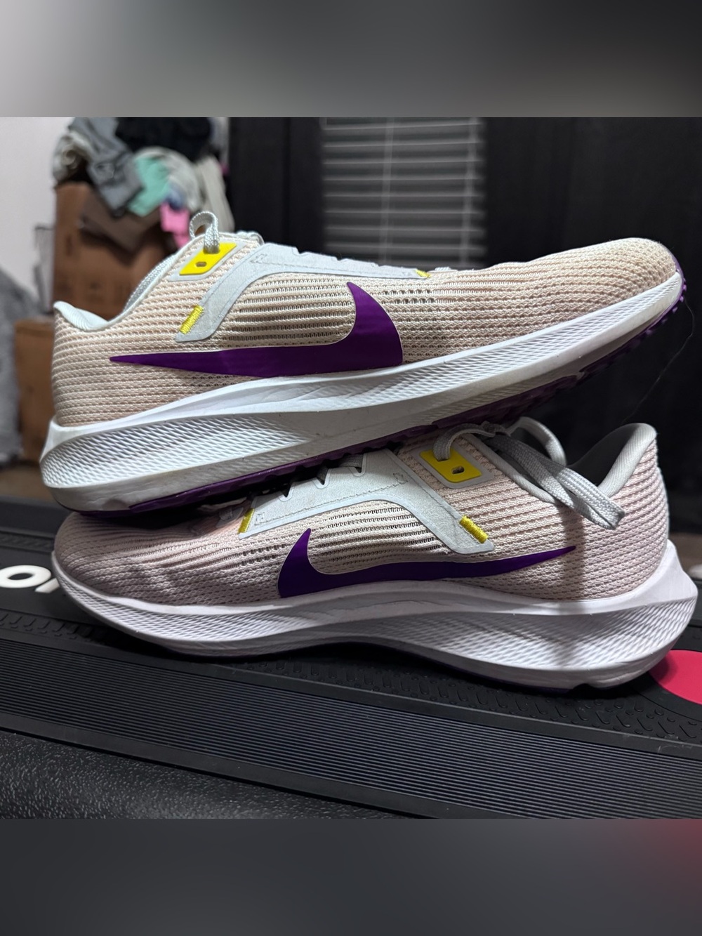 Nike Wmns Air Zoom Pegasus 40 - Picture 8 of 10